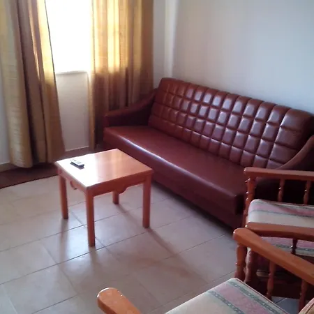 Charming In With Shared Pool * Albufeira