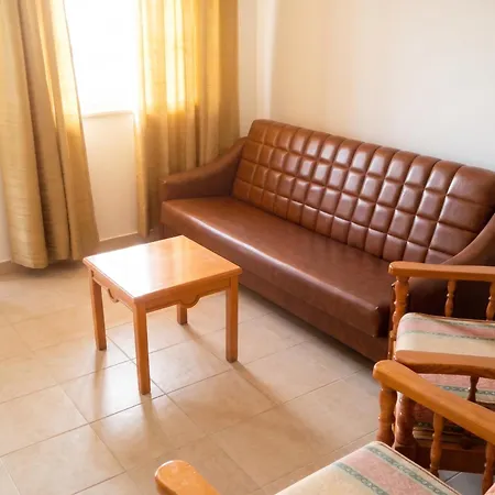 Apartamento Charming In With Shared Pool *