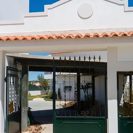 Charming In With Shared Pool شقة البوفيرا