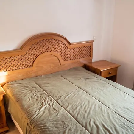 Apartamento Charming In With Shared Pool *