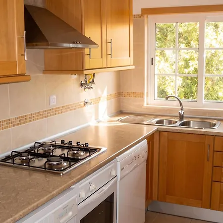 Charming In With Shared Pool البوفيرا
