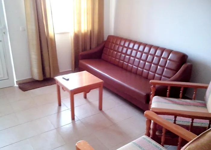 Charming In With Shared Pool * Albufeira